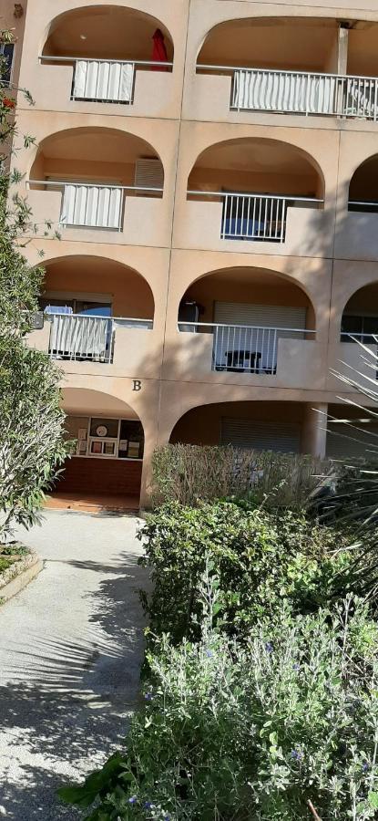 Les Iles D'Or Au Port De Hyeres Grand Studio Climatise Exterior foto